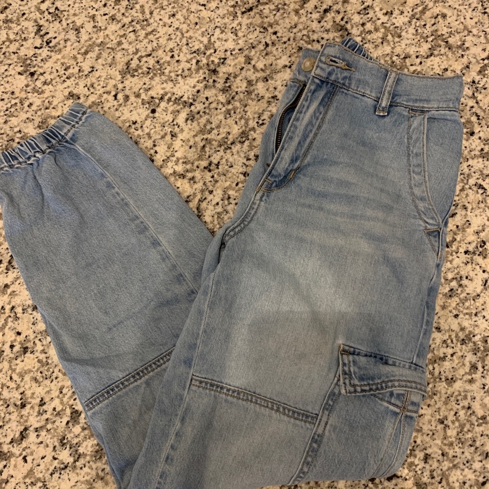Light Wash-Bungee-Ankle-Pocket Jeans-Size 2